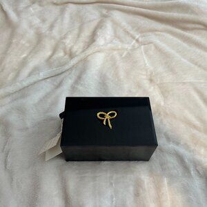 Charming Gift Collection Solid Jewelry Box Velvet Lined Black Keepsake Storage H